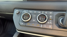 Land Rover Defender 3.0 D300 SE 110 5dr Auto Diesel Estate